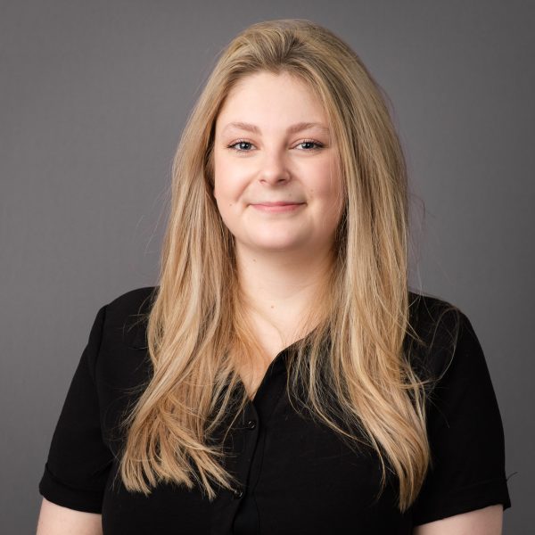 Relaxed headshot of female marketing assistant by Nick Cole Photography