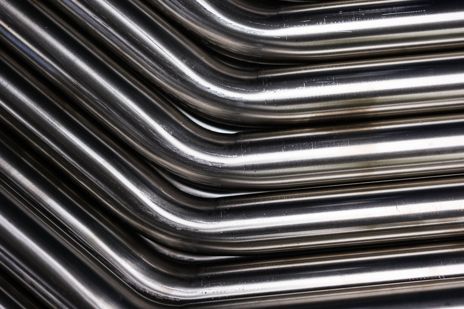 Bent stainless steel tubes